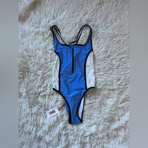 New with tags Solid & Striped swimsuit